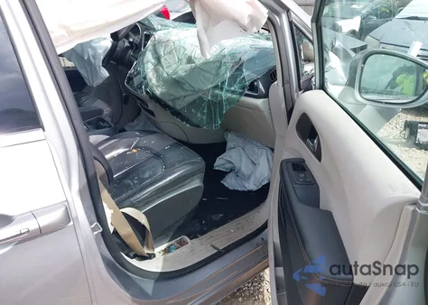 2018 Chrysler Pacifica Touring L from USA, damaged, VIN 2C4RC1BG6JR217557